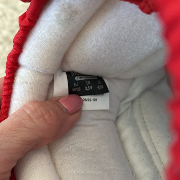 Super Fun Moon Boots! - Picture 4 of 5